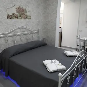  Bed & Breakfast House Giulia Italia
